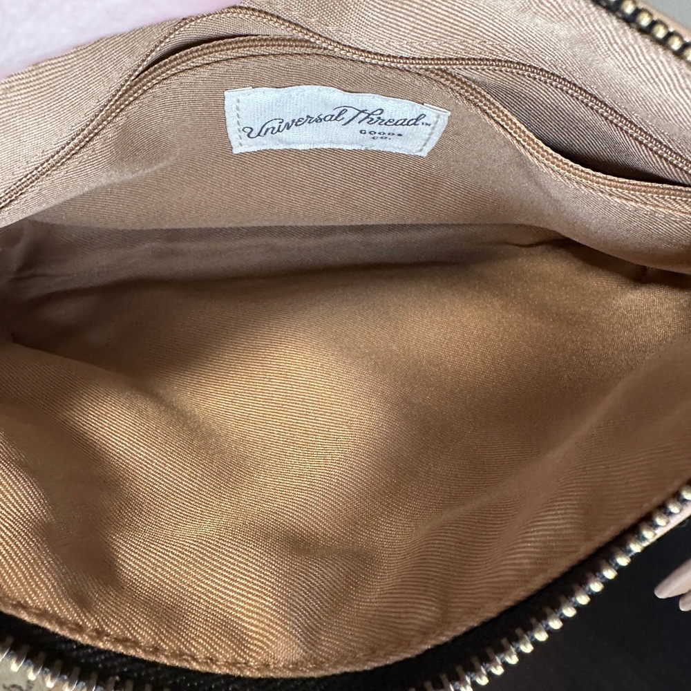 Universal Thread Crossbody Bag - Picture 8 of 9